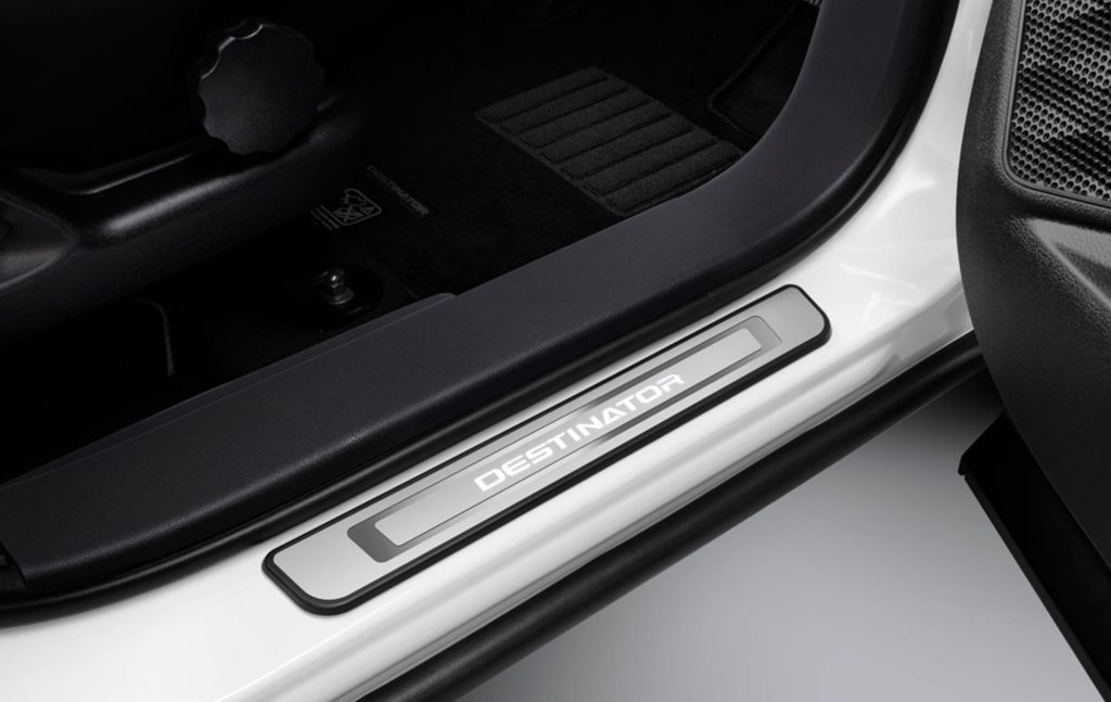 phụ kiện mitsubishi destinator