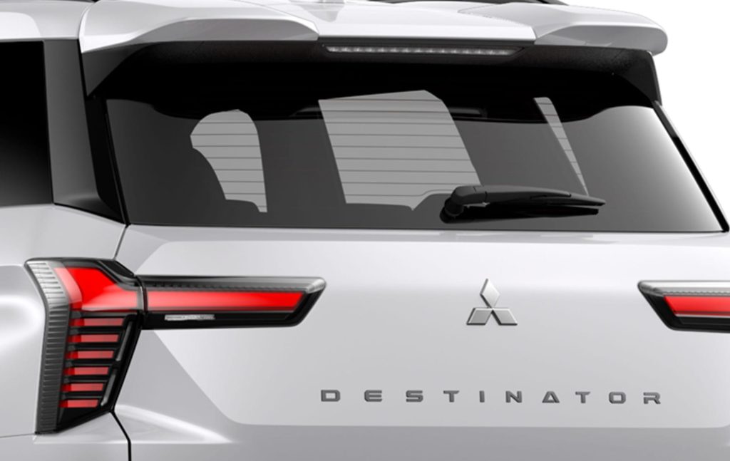 phụ kiện mitsubishi destinator