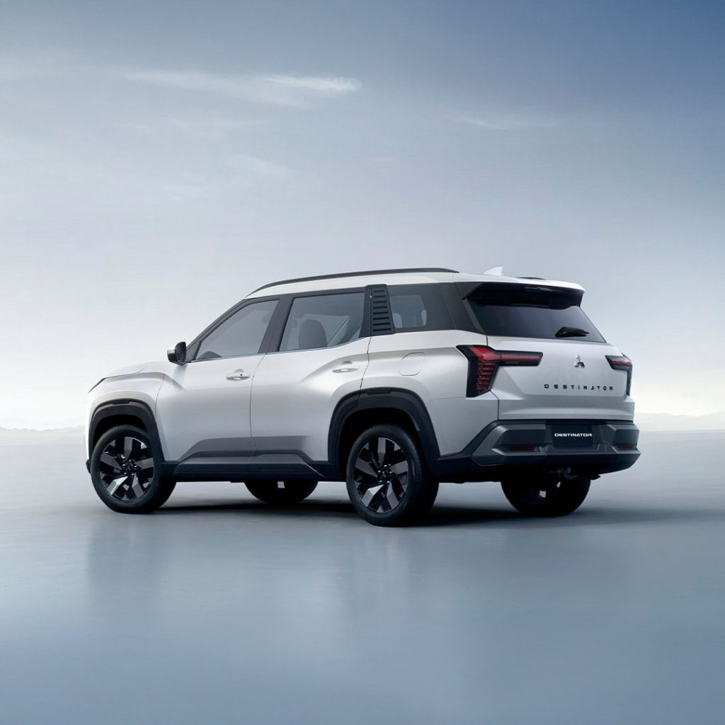 ngoại thất mitsubishi destinator