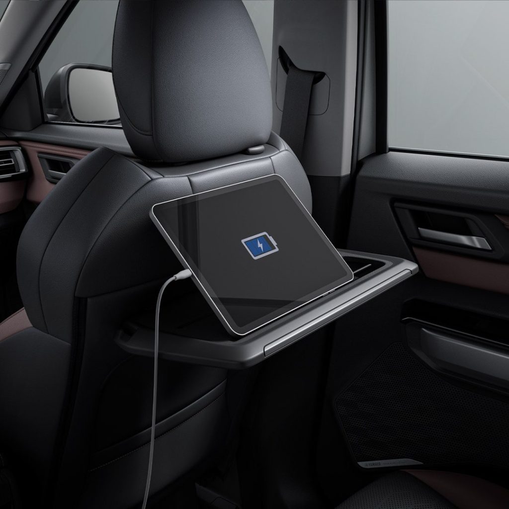 tiện nghi mitsubishi destinator