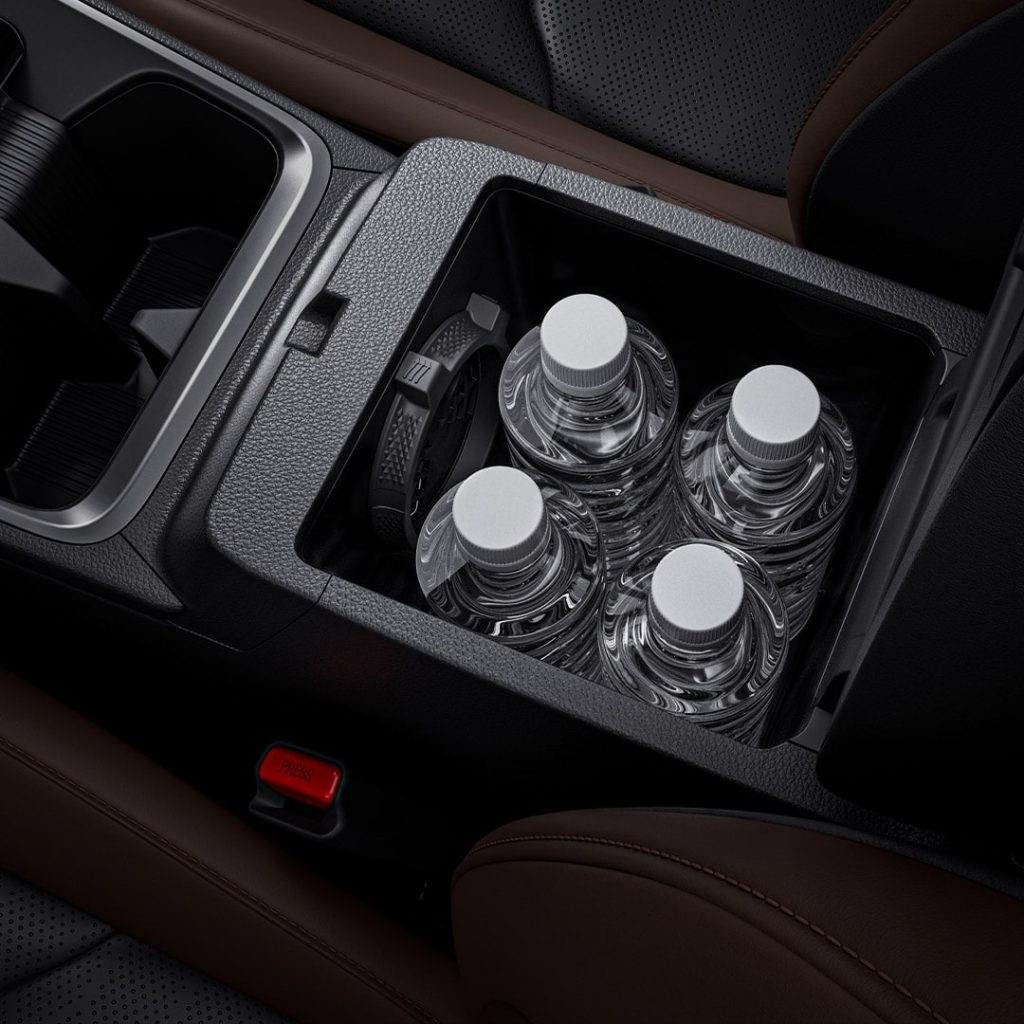 tiện nghi mitsubishi destinator